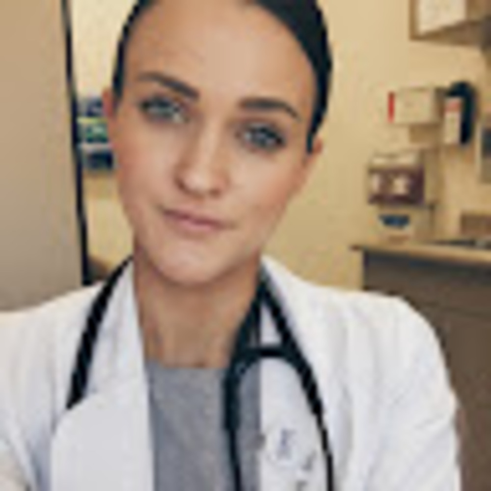 Meet your Posher, Danae